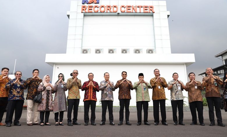 Gedung Record Center
