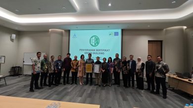 Penyerahan Sertifikat Gold GBCI