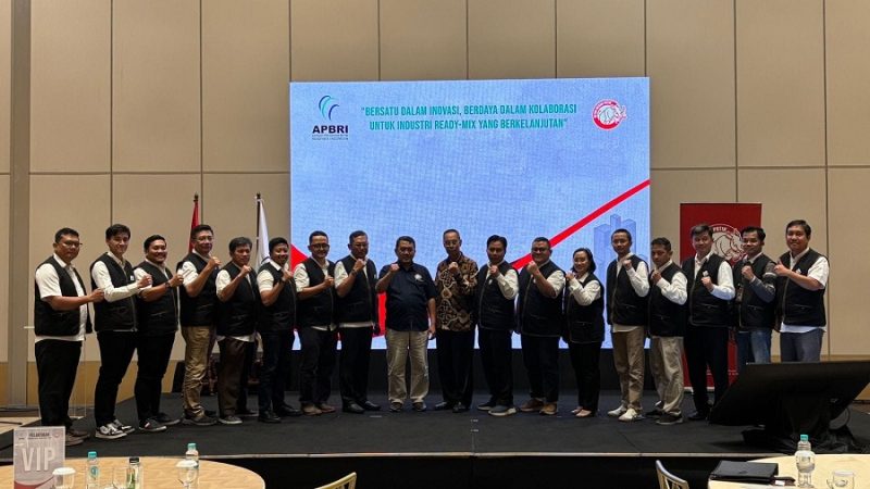 Semen Merah Putih