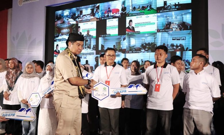 Menteri Ara