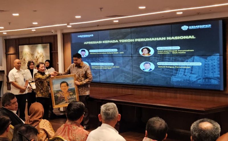 Menteri Ara