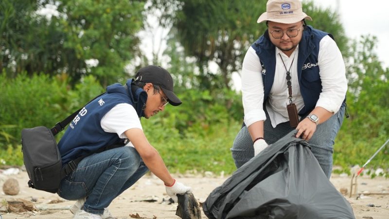 Beach Clean Up