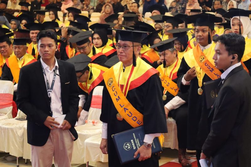 Wisuda Yuwono 